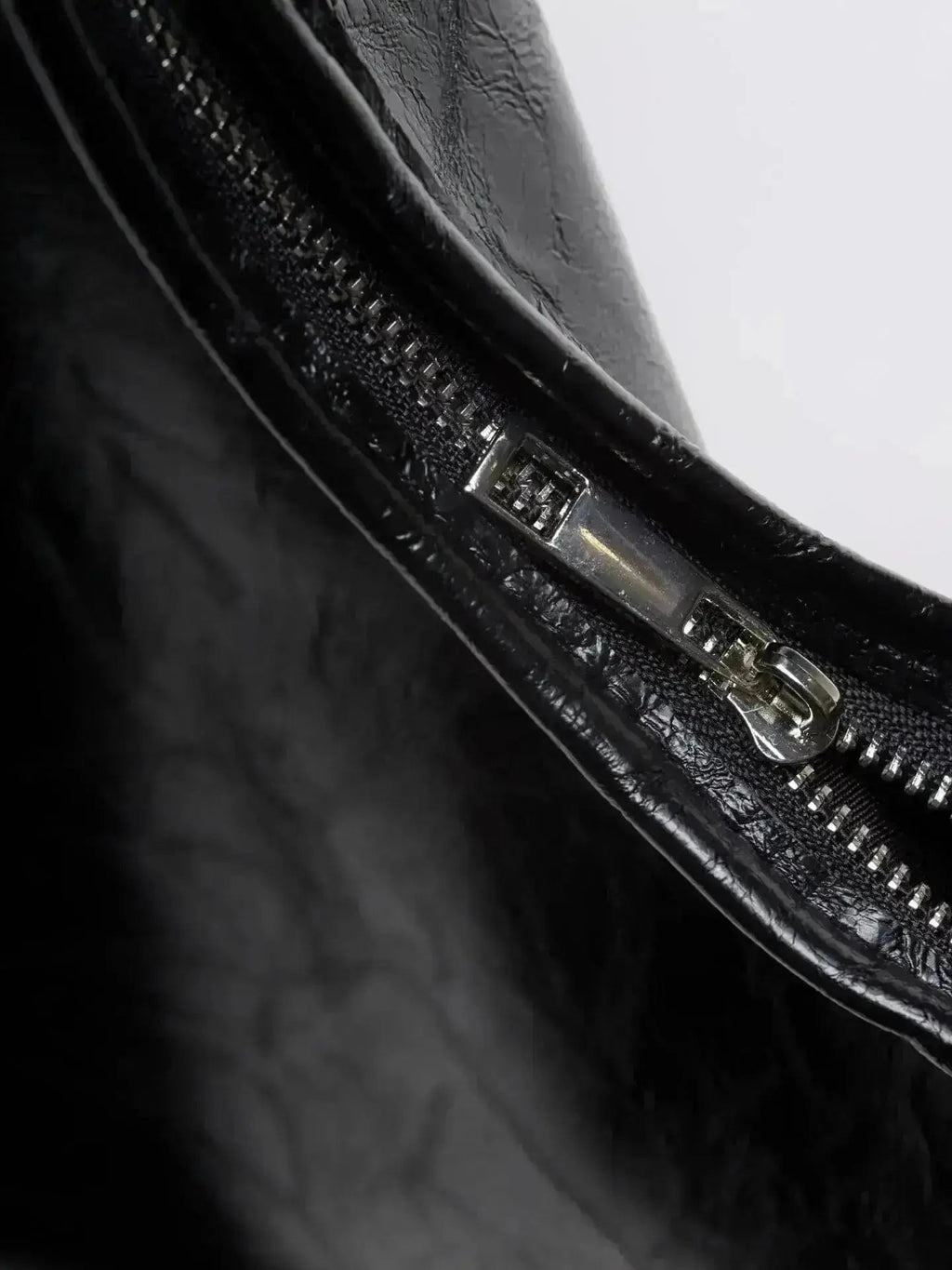 Scarlett Distressed Leather Tote